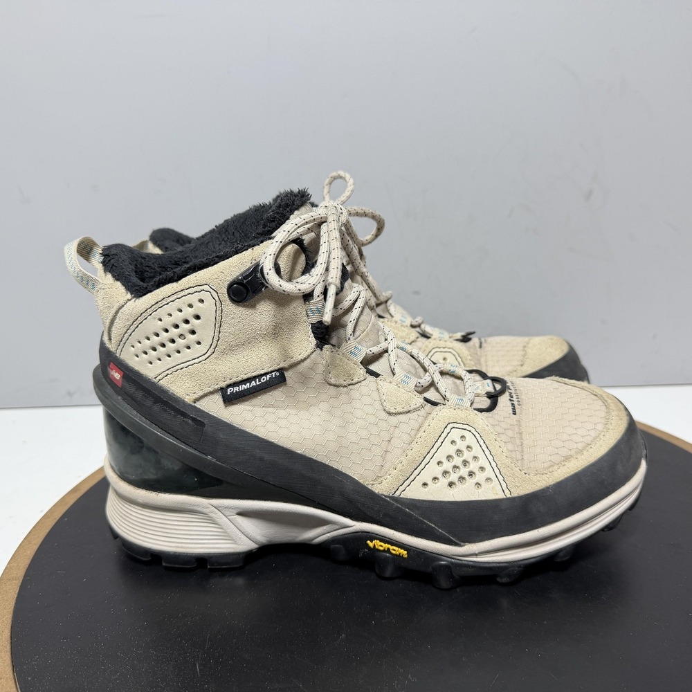 New Balance Boots Womens Size 7.5B Beige Suede Primaloft Vibram Winter Hiking